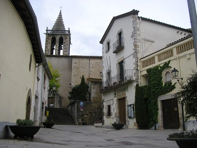 Aiguaviva - pueblo Girona - turismo rural - casa y turismo rural en girona
